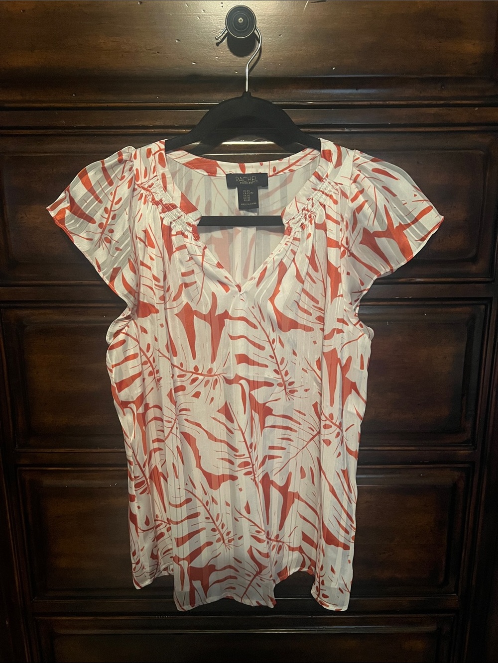 RACHEL Rachel Roy Coral and White Tropical Leaf Flutter Sleeve Blouse